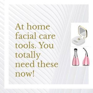 FACIAL CARE APPLICATOR  AND MASSAGER.
